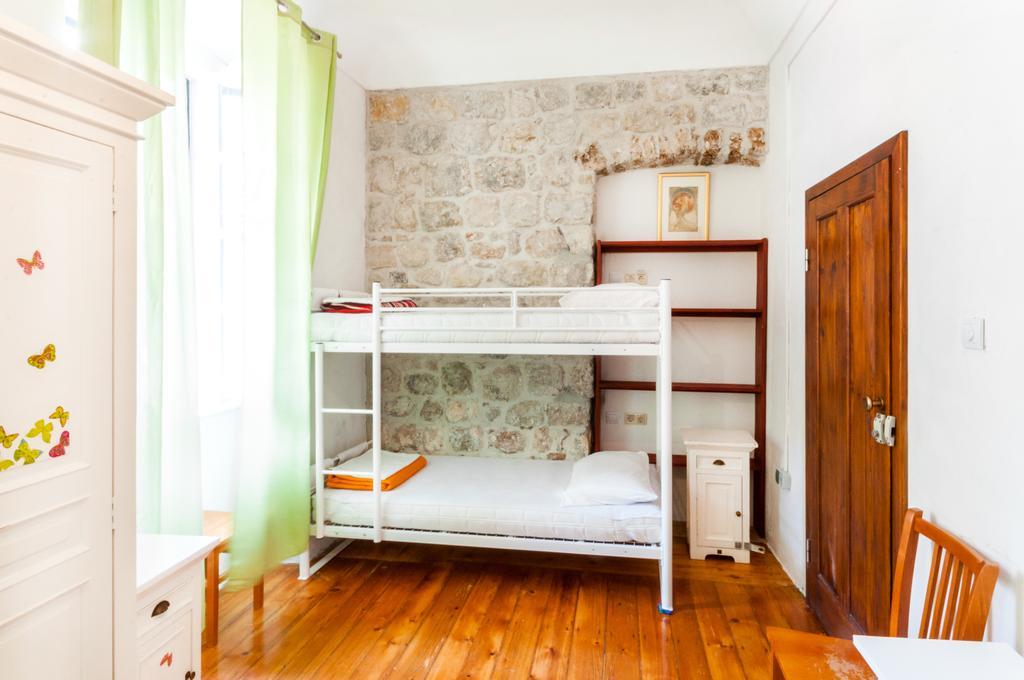 Old Town Hostel Дубровник Экстерьер фото