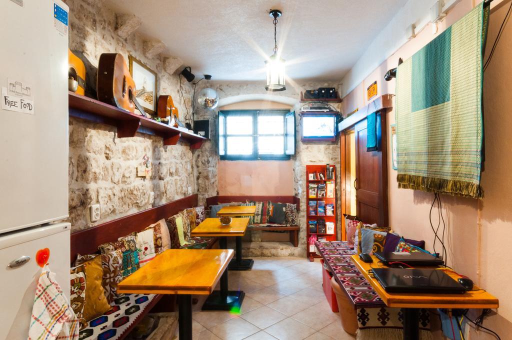 Old Town Hostel Дубровник Экстерьер фото